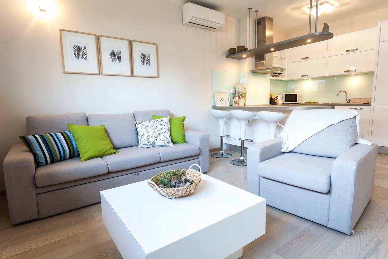Renata Apartment 2Br, Near Beach Petrcane Buitenkant foto